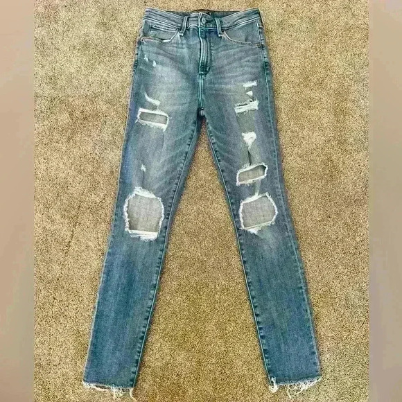 Abercrombie & Fitch Simone Skinny Jean - Picture 1 of 6